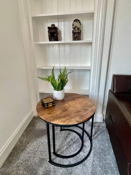 Large 2 Bed Near Glasgow Airport Paisley Eksteriør bilde